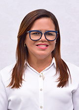 PROFESSORA TÃNIA