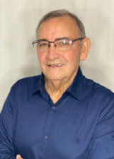 CACÁ MEDEIROS