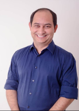 DR. ANDRÉ