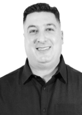 ADRIANO CASA DAS LINHAS