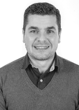 ARI ARMANDO JUNIOR