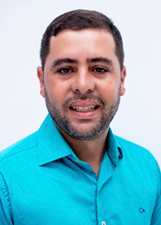 ISAIAS PEQUENO