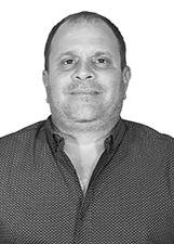 ANDRE CAMARÃO