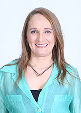 PROFESSORA CLAUDIA LEAL