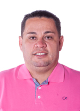 ADRIANO MORAES
