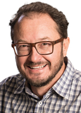 MARCOS MOURA