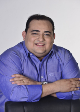 ADRIANO BENTO