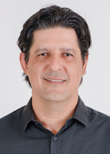 LÉO