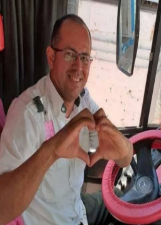 GUSTAVO LOVE BUSS