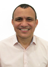 GEORGE MÁGNO