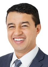 PR. CARLOS CEZAR