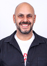 DR. LEANDRO FREIRE