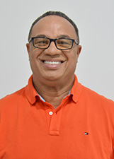 CESAR DE MANINHO