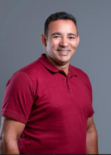 ADRIANO NERE NEM DE DONGUINHA