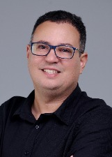 ANDRÉ FERRAZ