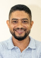 LUCAS DE DINHO