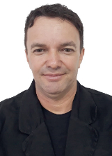 ADRIANO LOCUTOR