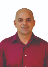 LINDOMAR CASTRO