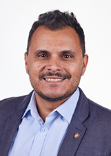 CÉSAR LOPES