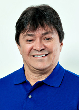 LÉO CUNHA