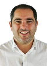 DR LUCAS DONADIA