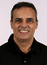 DR HELVIO