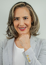 ADRIANA CAMARGOS