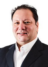 DR FRED CAMBRAIA