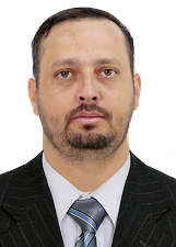 DOUGLAS TITIKA