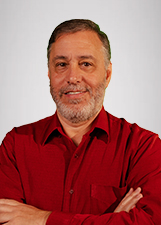 CÉSAR MEDEIROS