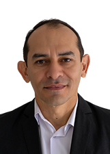 DR. WILLIAM DOMINGOS