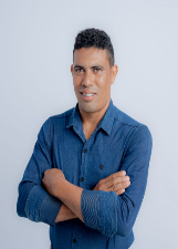 DINHO DO GOIAVAL