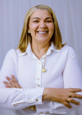 BETANIA MENEZES