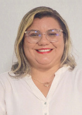 ADRYELI FREITAS