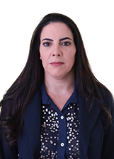 DRA GABRIELA VALLADARES