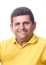 ARI RODRIGUES
