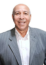 ADENILDO O FORASTEIRO