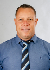 LEANDRO (LÊ)