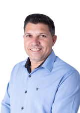 CARLOS EDUARDO