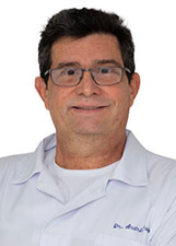 DR. ANDRÉ JACQUES