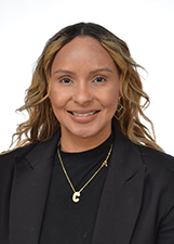 DRA. CARLA THAIS