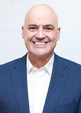 ESTEVÃO CAMOLESI