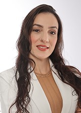 LARISSA MAIA