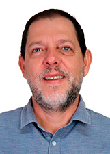 GÊ BARROS  