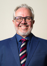 DR ISMAR MENEZES