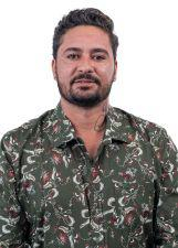 GUILHERME PE VERMELHO